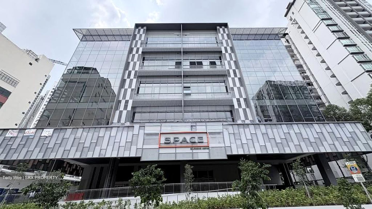 Space 18 (D12), Factory #634521101